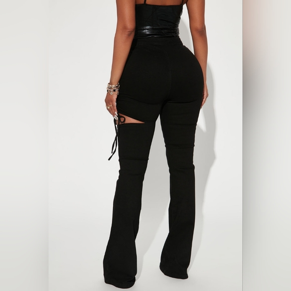 Flare High Waisted Jeans - Picture 4 of 4